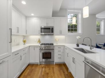 1248 Beacon St, Brookline, Massachusetts, 3 Bedrooms Bedrooms, 5 Rooms Rooms,2.5 BathroomsBathrooms,Residential Lease,For Rent,Beacon St,73400600 1248 Beacon St, Brookline, Massachusetts, 3 Bedrooms Bedrooms, 5 Rooms Rooms,2.5 BathroomsBathrooms,Residential Lease,For Rent,Beacon St,73400600