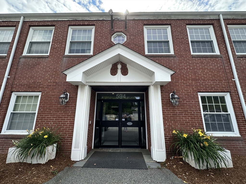 594 Marret, Lexington, Massachusetts, ,Commercial Lease,For Rent,Marret,73400697