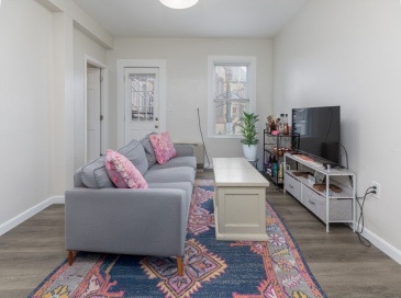 100 H Street, Boston, Massachusetts, 3 Bedrooms Bedrooms, 6 Rooms Rooms,1 BathroomBathrooms,Residential Lease,For Rent,H Street,73400799 100 H Street, Boston, Massachusetts, 3 Bedrooms Bedrooms, 6 Rooms Rooms,1 BathroomBathrooms,Residential Lease,For Rent,H Street,73400799