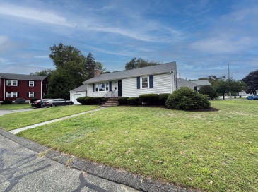 15 Wayland Road, Wakefield, Massachusetts, 3 Bedrooms Bedrooms, 7 Rooms Rooms,2 BathroomsBathrooms,Residential Lease,For Rent,Wayland Road,73401352 15 Wayland Road, Wakefield, Massachusetts, 3 Bedrooms Bedrooms, 7 Rooms Rooms,2 BathroomsBathrooms,Residential Lease,For Rent,Wayland Road,73401352