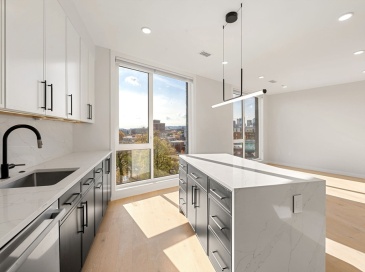 215 Border, Boston, Massachusetts, 2 Bedrooms Bedrooms, 6 Rooms Rooms,2 BathroomsBathrooms,Residential Lease,For Rent,Border,73401827