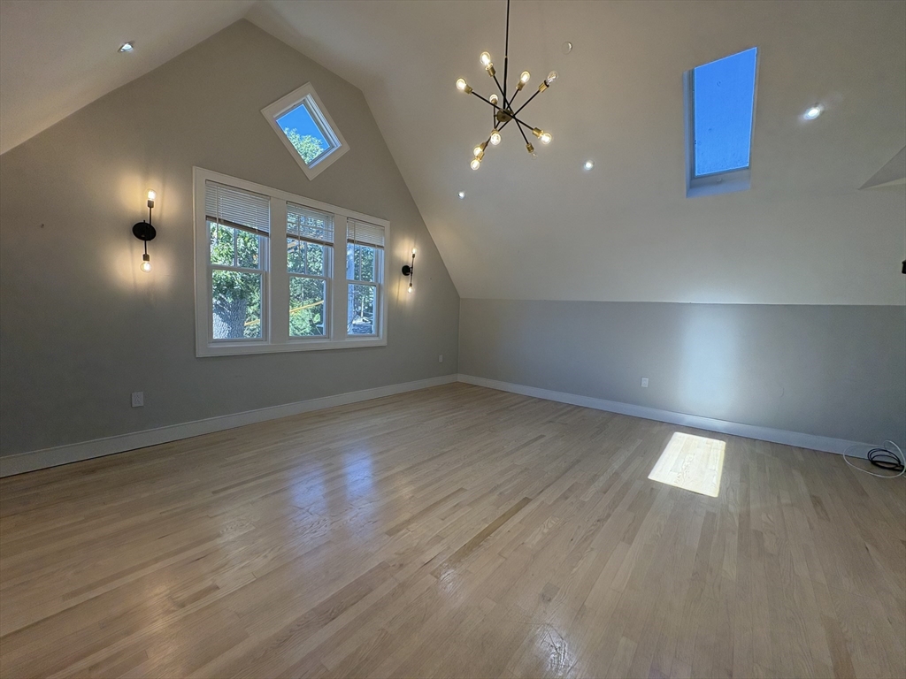 15 Lanark Rd, Brookline, Massachusetts, 4 Bedrooms Bedrooms, 6 Rooms Rooms,3 BathroomsBathrooms,Residential Lease,For Rent,Lanark Rd,73402835