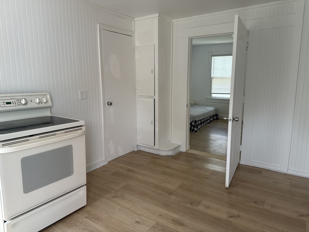 3 Marsh Lane, Adams, Massachusetts, 2 Bedrooms Bedrooms, 4 Rooms Rooms,1 BathroomBathrooms,Residential Lease,For Rent,Marsh Lane,73403214