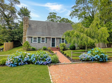 155 Skiff Ave, Tisbury, Massachusetts, 4 Bedrooms Bedrooms, 8 Rooms Rooms,2 BathroomsBathrooms,Residential Lease,For Rent,Skiff Ave,73403273 155 Skiff Ave, Tisbury, Massachusetts, 4 Bedrooms Bedrooms, 8 Rooms Rooms,2 BathroomsBathrooms,Residential Lease,For Rent,Skiff Ave,73403273