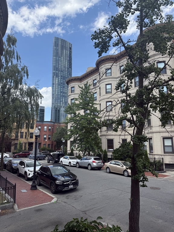 11 Blackwood, Boston, Massachusetts, 1 Bedroom Bedrooms, 2 Rooms Rooms,1 BathroomBathrooms,Residential Lease,For Rent,Blackwood,73403373