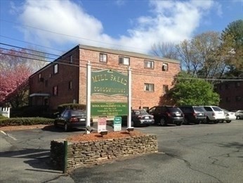 71 E Nicholas Rd., Framingham, Massachusetts, 2 Bedrooms Bedrooms, 5 Rooms Rooms,1 BathroomBathrooms,Residential Lease,For Rent,Nicholas Rd.,73403905