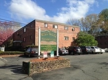 71 E Nicholas Rd., Framingham, Massachusetts, 2 Bedrooms Bedrooms, 5 Rooms Rooms,1 BathroomBathrooms,Residential Lease,For Rent,Nicholas Rd.,73403905