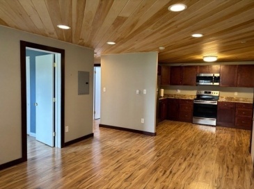 145 Essex Ave, Gloucester, Massachusetts, 2 Bedrooms Bedrooms, 4 Rooms Rooms,1 BathroomBathrooms,Residential Lease,For Rent,Essex Ave,73403941