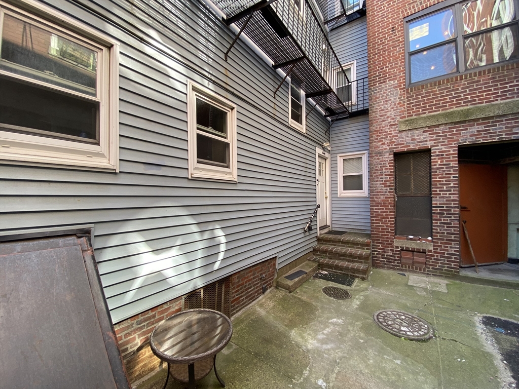 7 Lathrop Pl, Boston, Massachusetts, 1 Bedroom Bedrooms, 3 Rooms Rooms,1 BathroomBathrooms,Residential Lease,For Rent,Lathrop Pl,73404032