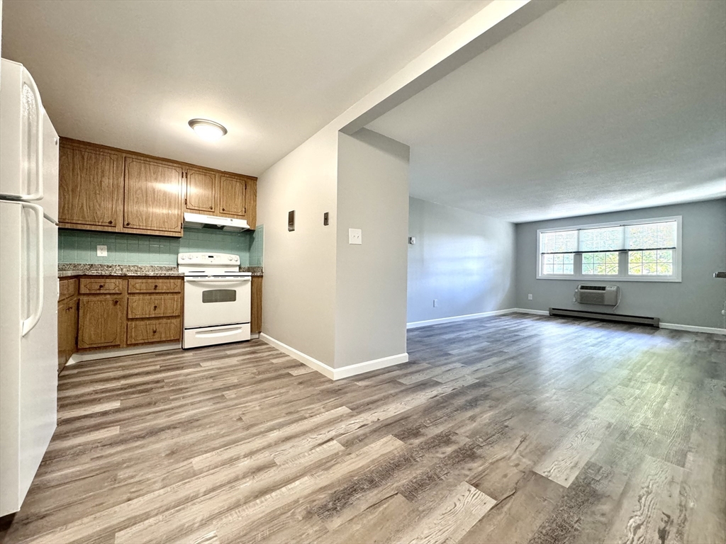 15 Old Colony Lane, Arlington, Massachusetts, 1 Bedroom Bedrooms, 3 Rooms Rooms,1 BathroomBathrooms,Residential Lease,For Rent,Old Colony Lane,73404253