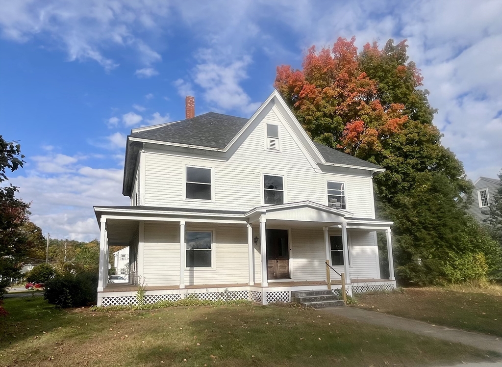 19 School St, West Brookfield, Massachusetts, 2 Bedrooms Bedrooms, 5 Rooms Rooms,1 BathroomBathrooms,Residential Lease,For Rent,School St,73404405