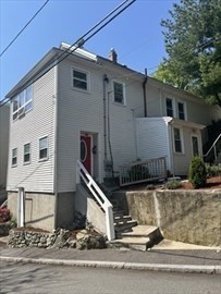 4 Dale St, Malden, Massachusetts, 1 Bedroom Bedrooms, 3 Rooms Rooms,1 BathroomBathrooms,Residential Lease,For Rent,Dale St,73404994