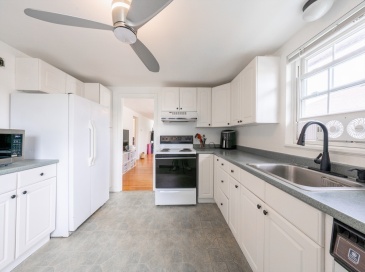 35 Hamilton Rd, Belmont, Massachusetts, 2 Bedrooms Bedrooms, 6 Rooms Rooms,1 BathroomBathrooms,Residential Lease,For Rent,Hamilton Rd,73404891 35 Hamilton Rd, Belmont, Massachusetts, 2 Bedrooms Bedrooms, 6 Rooms Rooms,1 BathroomBathrooms,Residential Lease,For Rent,Hamilton Rd,73404891