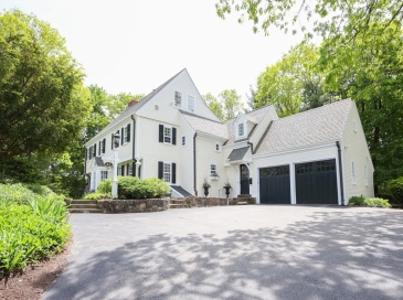 42 Edmunds Road, Wellesley, Massachusetts, 6 Bedrooms Bedrooms, 11 Rooms Rooms,4.5 BathroomsBathrooms,Residential,For Sale,Edmunds Road,73344384
