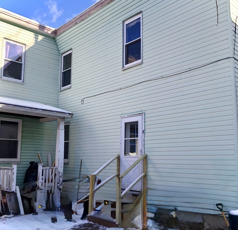 8 Eastburn Place, Boston, Massachusetts, 2 Bedrooms Bedrooms, 4 Rooms Rooms,1 BathroomBathrooms,Residential Lease,For Rent,Eastburn Place,73405531