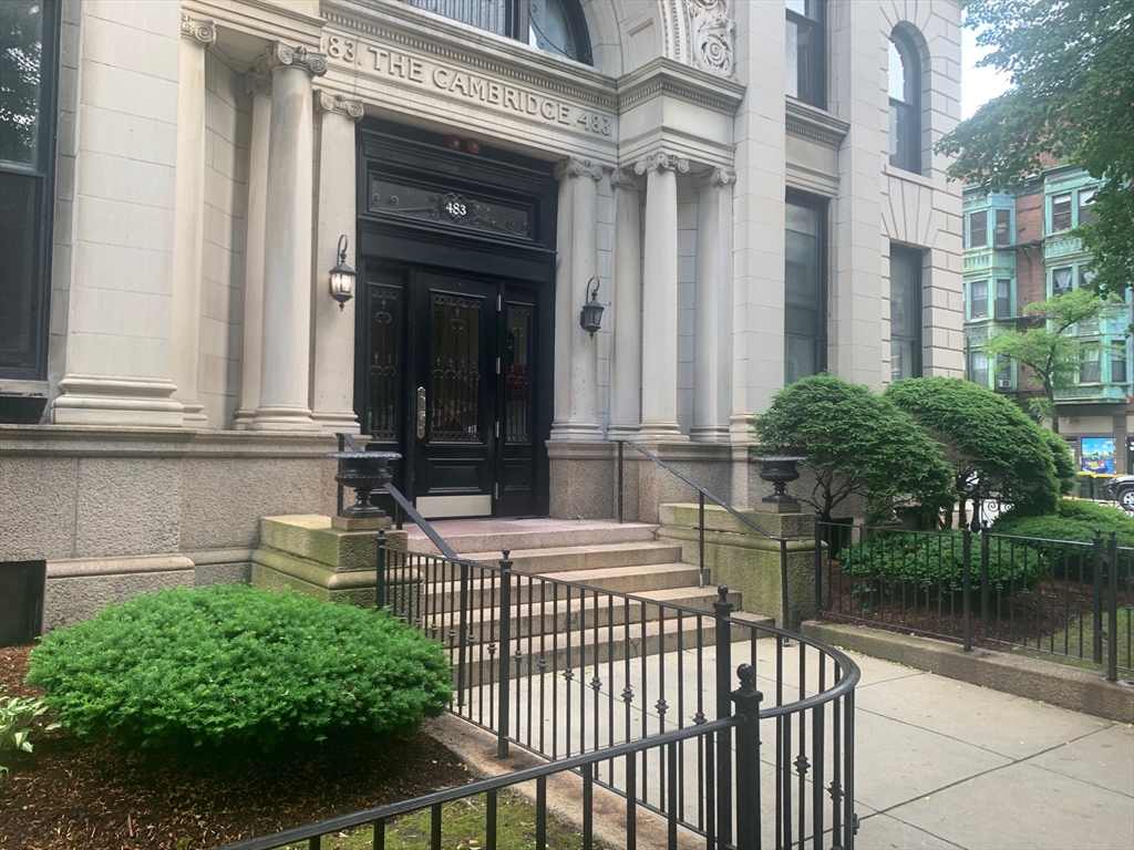 483 Beacon St, Boston, Massachusetts, 1 Bedroom Bedrooms, 3 Rooms Rooms,1 BathroomBathrooms,Residential Lease,For Rent,Beacon St,73405593