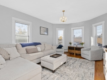 63 Marshfield, Boston, Massachusetts, 2 Bedrooms Bedrooms, 5 Rooms Rooms,1 BathroomBathrooms,Residential Lease,For Rent,Marshfield,73405621 63 Marshfield, Boston, Massachusetts, 2 Bedrooms Bedrooms, 5 Rooms Rooms,1 BathroomBathrooms,Residential Lease,For Rent,Marshfield,73405621