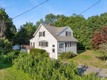 74 Gay St, Westwood, Massachusetts, 3 Bedrooms Bedrooms, 7 Rooms Rooms,1.5 BathroomsBathrooms,Residential Lease,For Rent,Gay St,73405980 74 Gay St, Westwood, Massachusetts, 3 Bedrooms Bedrooms, 7 Rooms Rooms,1.5 BathroomsBathrooms,Residential Lease,For Rent,Gay St,73405980