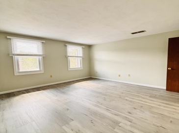 364 Neponset St, Canton, Massachusetts, 2 Bedrooms Bedrooms, 5 Rooms Rooms,1 BathroomBathrooms,Residential Lease,For Rent,Neponset St,73406415 364 Neponset St, Canton, Massachusetts, 2 Bedrooms Bedrooms, 5 Rooms Rooms,1 BathroomBathrooms,Residential Lease,For Rent,Neponset St,73406415