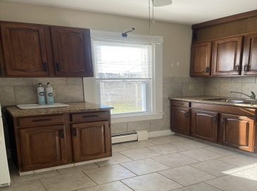 72 Nash Road, New Bedford, Massachusetts, 3 Bedrooms Bedrooms, 5 Rooms Rooms,1 BathroomBathrooms,Residential Lease,For Rent,Nash Road,73406801