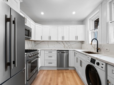 15 Lynde, Salem, Massachusetts, 1 Bedroom Bedrooms, 3 Rooms Rooms,1 BathroomBathrooms,Residential Lease,For Rent,Lynde,73406670