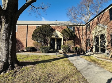 324 Lexington St, Watertown, Massachusetts, 2 Bedrooms Bedrooms, 6 Rooms Rooms,1 BathroomBathrooms,Residential Lease,For Rent,Lexington St,73406719