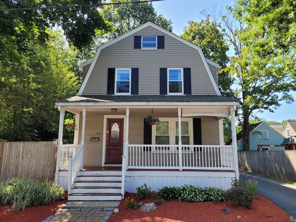 42 Wood Terrace, Framingham, Massachusetts, 3 Bedrooms Bedrooms, 7 Rooms Rooms,1.5 BathroomsBathrooms,Residential Lease,For Rent,Wood Terrace,73407028