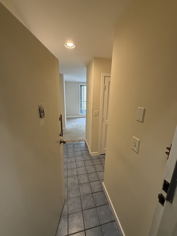 2 Chestnut, Cambridge, Massachusetts, 2 Bedrooms Bedrooms, 5 Rooms Rooms,1 BathroomBathrooms,Residential Lease,For Rent,Chestnut,73407142