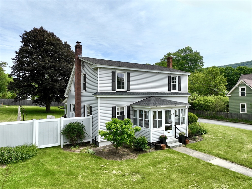 12 Wellington St, Buckland, Massachusetts, 2 Bedrooms Bedrooms, 5 Rooms Rooms,1.5 BathroomsBathrooms,Residential,For Sale,Wellington St,73382118