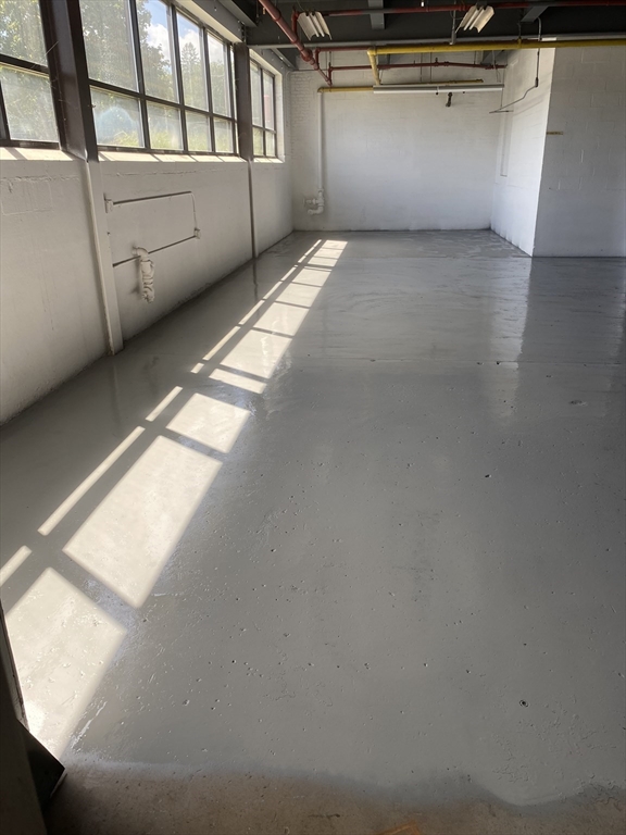 81 West St, Attleboro, Massachusetts, ,Commercial Lease,For Rent,West St,73407717