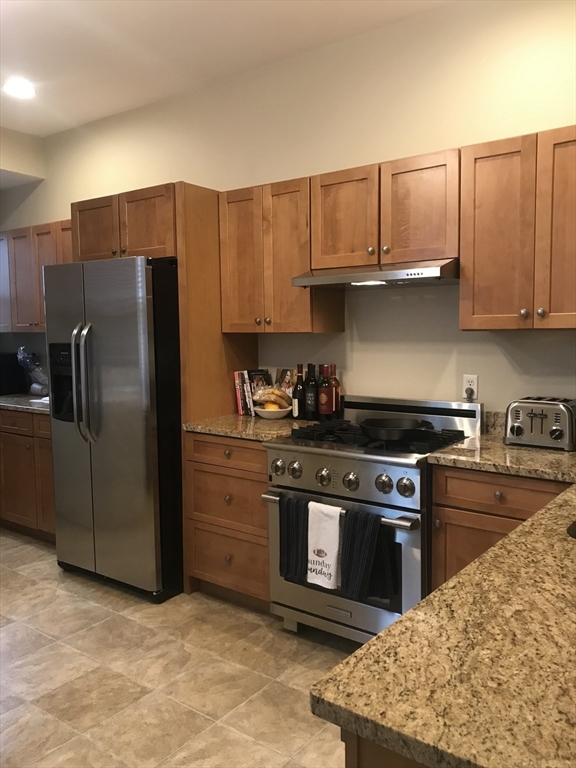 118 F Street, Boston, Massachusetts, 2 Bedrooms Bedrooms, 7 Rooms Rooms,2 BathroomsBathrooms,Residential Lease,For Rent,F Street,73407846