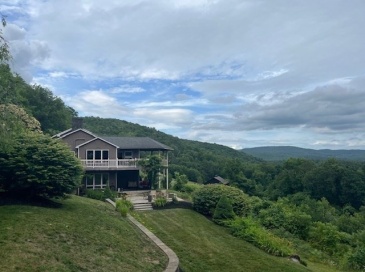 151 Smead Hill Rd, Greenfield, Massachusetts, 10 Bedrooms Bedrooms, 14 Rooms Rooms,9.5 BathroomsBathrooms,Residential,For Sale,Smead Hill Rd,73407929
