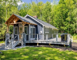 2409 W State Rd, Ashby, Massachusetts, 3 Bedrooms Bedrooms, 5 Rooms Rooms,2 BathroomsBathrooms,Residential,For Sale,W State Rd,73407938