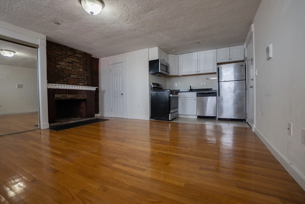 65 Hancock Street, Boston, Massachusetts, 2 Rooms Rooms,1 BathroomBathrooms,Residential Lease,For Rent,Hancock Street,73408012