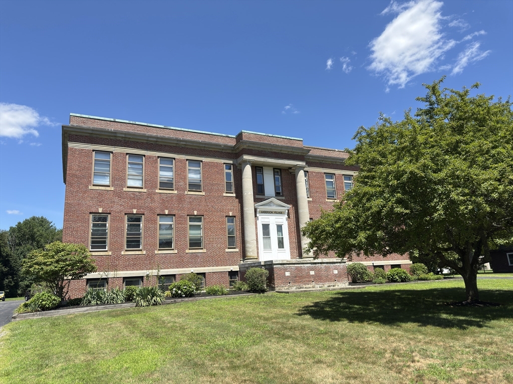 280 Village St, Medway, Massachusetts, 2 Bedrooms Bedrooms, 4 Rooms Rooms,1.5 BathroomsBathrooms,Residential Lease,For Rent,Village St,73408360