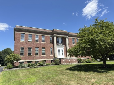 280 Village St, Medway, Massachusetts, 2 Bedrooms Bedrooms, 4 Rooms Rooms,1.5 BathroomsBathrooms,Residential Lease,For Rent,Village St,73408360 280 Village St, Medway, Massachusetts, 2 Bedrooms Bedrooms, 4 Rooms Rooms,1.5 BathroomsBathrooms,Residential Lease,For Rent,Village St,73408360