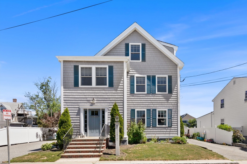 12 Revere Pl, Medford, Massachusetts, 4 Bedrooms Bedrooms, 8 Rooms Rooms,4.5 BathroomsBathrooms,Residential Lease,For Rent,Revere Pl,73408368