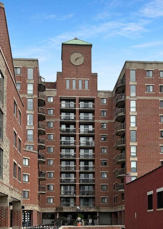 15 N Beacon St, Boston, Massachusetts, 1 Bedroom Bedrooms, 3 Rooms Rooms,1 BathroomBathrooms,Residential Lease,For Rent,N Beacon St,73408841