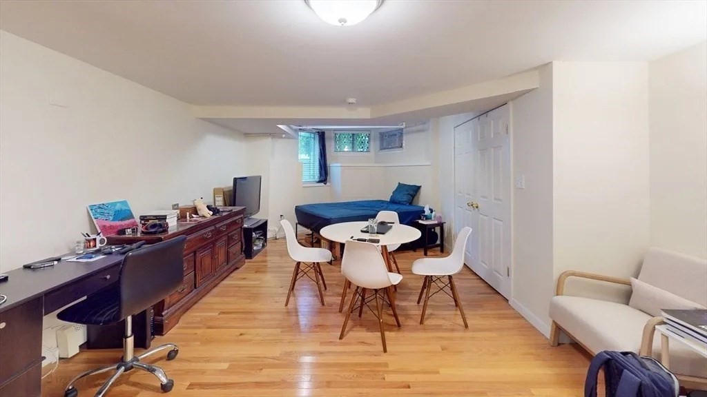 170 Marlborough, Boston, Massachusetts, 1 Room Rooms,1 BathroomBathrooms,Residential Lease,For Rent,Marlborough,73409947