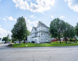 85 E Main, West Brookfield, Massachusetts, 2 Bedrooms Bedrooms, 5 Rooms Rooms,1 BathroomBathrooms,Residential Lease,For Rent,E Main,73410250