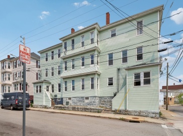 344 Jencks St, Fall River, Massachusetts, 3 Bedrooms Bedrooms, 7 Rooms Rooms,1 BathroomBathrooms,Residential Lease,For Rent,Jencks St,73388325