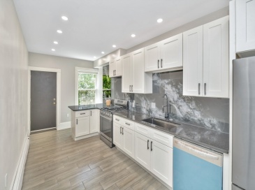 9 A Ruthven, Boston, Massachusetts, 4 Bedrooms Bedrooms, 6 Rooms Rooms,2 BathroomsBathrooms,Residential Lease,For Rent,Ruthven,73410505