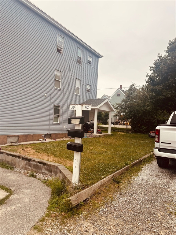 50-52 Andrew St, Lowell, Massachusetts, 3 Bedrooms Bedrooms, 4 Rooms Rooms,1 BathroomBathrooms,Residential Lease,For Rent,Andrew St,73403030