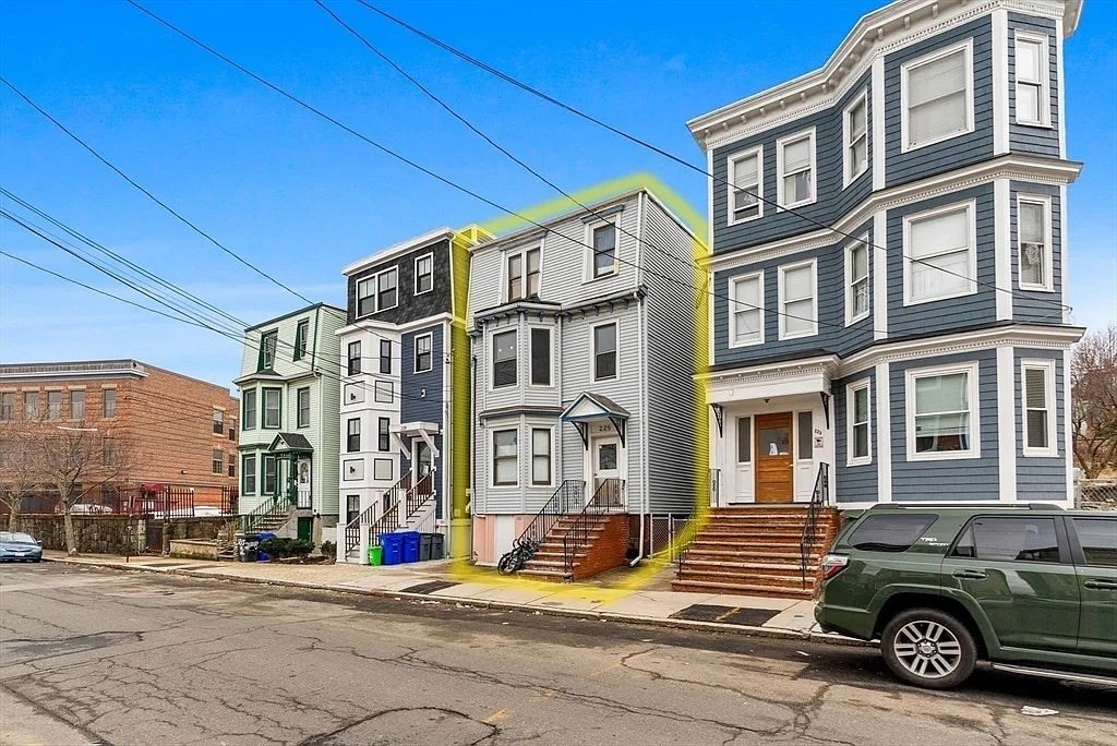 225 East Eagle Street, Boston, Massachusetts, 2 Bedrooms Bedrooms, 3 Rooms Rooms,1 BathroomBathrooms,Residential Lease,For Rent,East Eagle Street,73411033