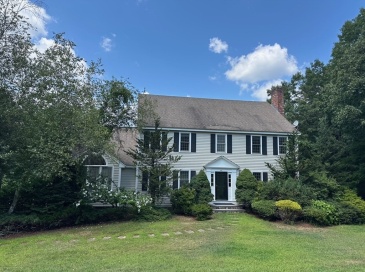 54 Kettle Hole Rd, Bolton, Massachusetts, 4 Bedrooms Bedrooms, 8 Rooms Rooms,2.5 BathroomsBathrooms,Residential Lease,For Rent,Kettle Hole Rd,73411309