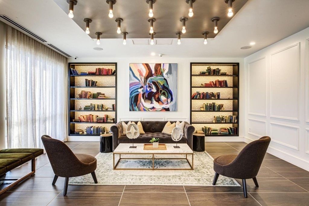 275 2nd Ave, Needham, Massachusetts, 3 Bedrooms Bedrooms, 5 Rooms Rooms,2 BathroomsBathrooms,Residential Lease,For Rent,2nd Ave,73380421