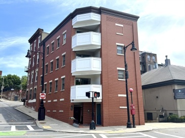 560 Commercial Street, Boston, Massachusetts, 2 Bedrooms Bedrooms, 4 Rooms Rooms,1 BathroomBathrooms,Residential Lease,For Rent,Commercial Street,73401721 560 Commercial Street, Boston, Massachusetts, 2 Bedrooms Bedrooms, 4 Rooms Rooms,1 BathroomBathrooms,Residential Lease,For Rent,Commercial Street,73401721