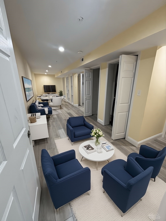 161 Bellingham Street, Chelsea, Massachusetts, 2 Bedrooms Bedrooms, 4 Rooms Rooms,1 BathroomBathrooms,Residential Lease,For Rent,Bellingham Street,73409563