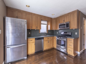 948 Broadway, Chelsea, Massachusetts, 2 Bedrooms Bedrooms, 4 Rooms Rooms,1.5 BathroomsBathrooms,Residential Lease,For Rent,Broadway,73411940