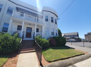 22 Belmont St, Watertown, Massachusetts, 3 Bedrooms Bedrooms, 5 Rooms Rooms,2 BathroomsBathrooms,Residential Lease,For Rent,Belmont St,73341653 22 Belmont St, Watertown, Massachusetts, 3 Bedrooms Bedrooms, 5 Rooms Rooms,2 BathroomsBathrooms,Residential Lease,For Rent,Belmont St,73341653